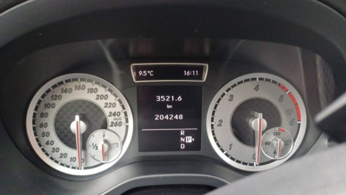 Mercedes-Benz Classe A 180 CDI BlueEFFICIENCY Automatic Executive (10)