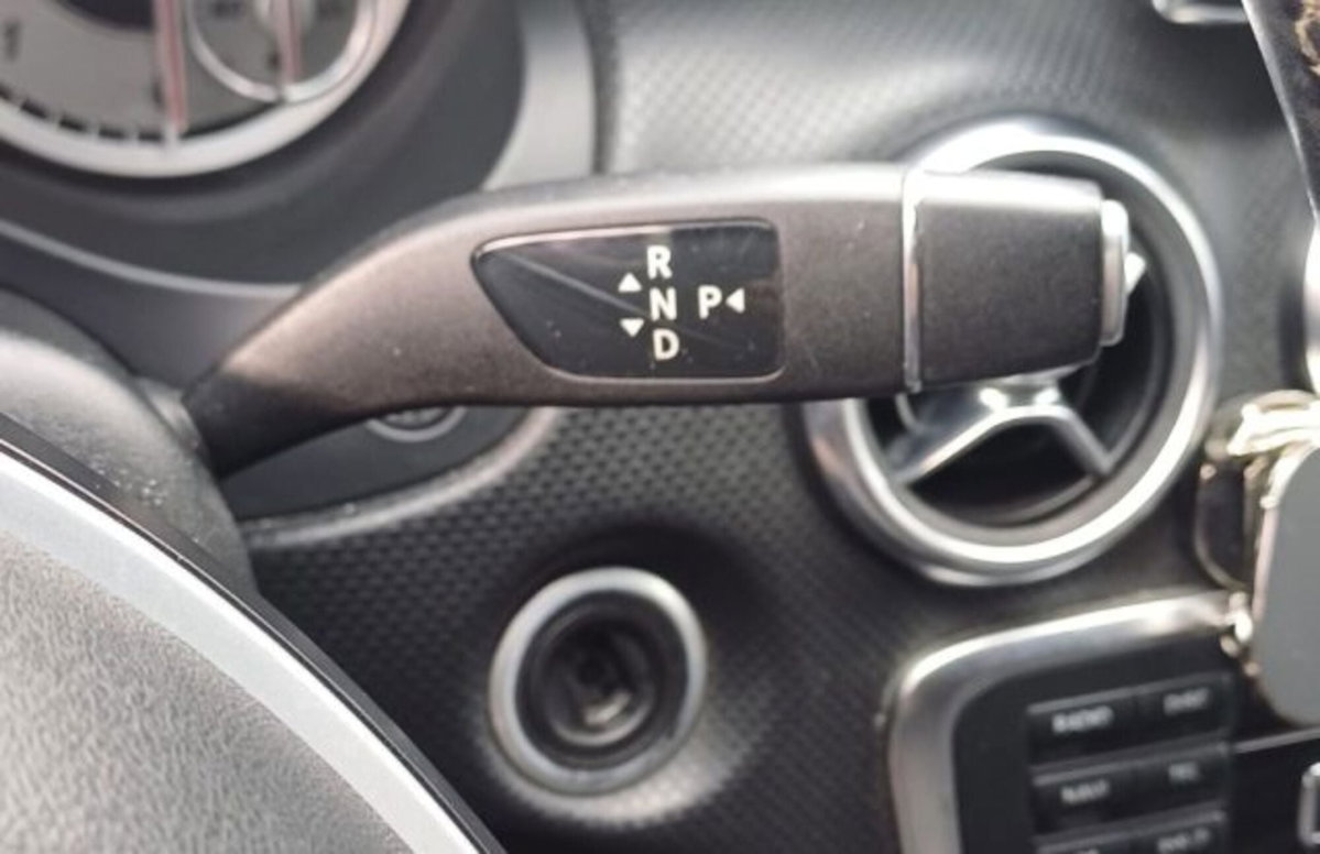 Mercedes-Benz Classe A 180 CDI BlueEFFICIENCY Automatic Executive (11)