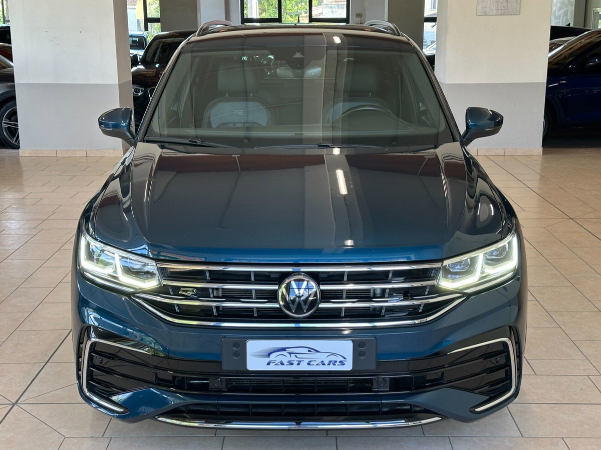 Volkswagen Tiguan 2.0 TDI 150 CV SCR DSG 4MOTION R-Line (2)