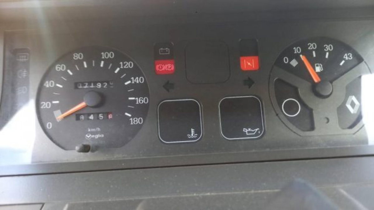 Renault 5 5 porte Spring (7)