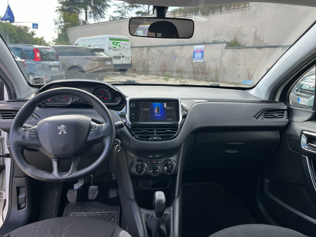 Peugeot 208 HDi 68 CV 5 porte Allure (12)