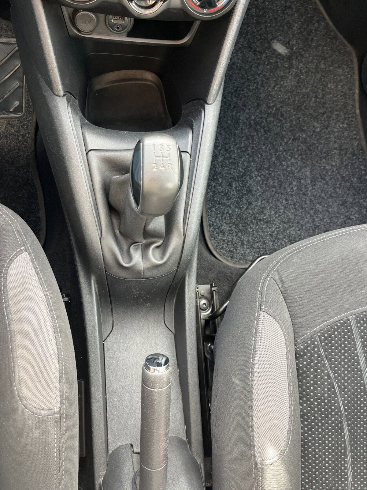 Peugeot 208 HDi 68 CV 5 porte Allure (17)