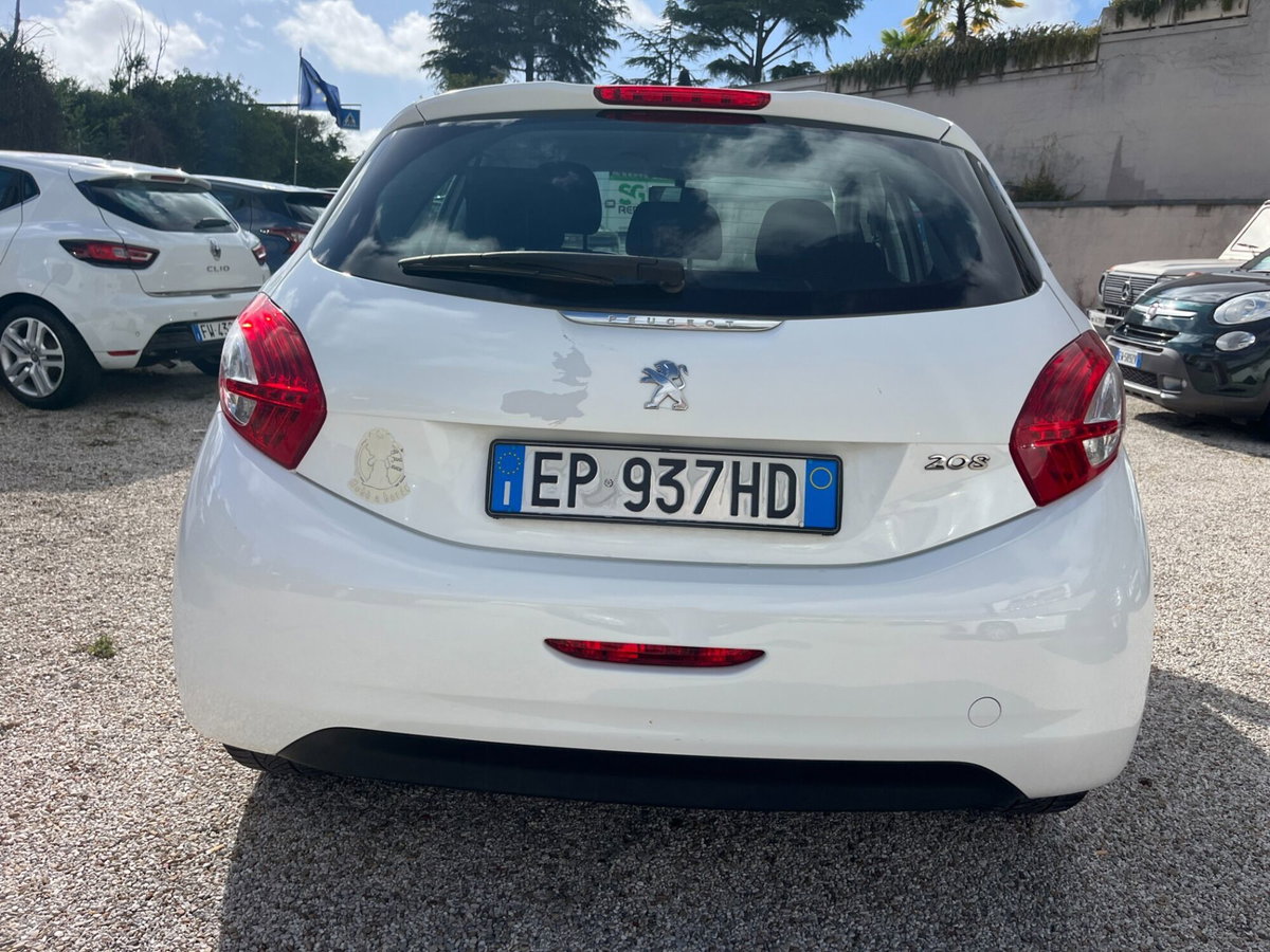 Peugeot 208 HDi 68 CV 5 porte Allure (6)