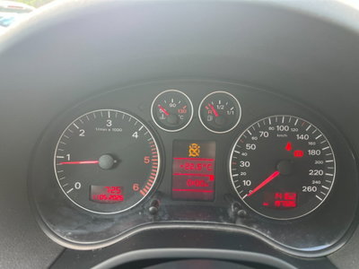 Audi A3 Sportback 2.0 16V TDI Ambition (13)