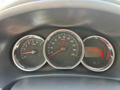 Dacia Sandero 0.9 TCe 12V T-GPL 90 Start&Stop SS Lauréate Family (12)