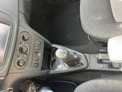 Dacia Sandero 0.9 TCe 12V T-GPL 90 Start&Stop SS Lauréate Family (15)