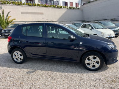 Dacia Sandero 0.9 TCe 12V T-GPL 90 Start&Stop SS Lauréate Family (4)