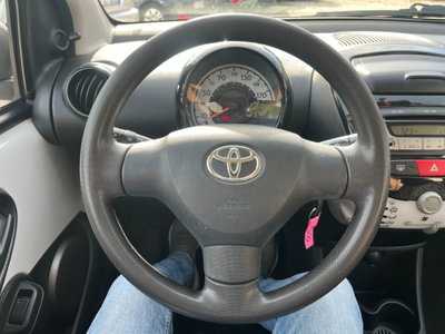 Toyota Aygo 1.0 12V VVT-i 5 porte Cool Soda Connect (14)