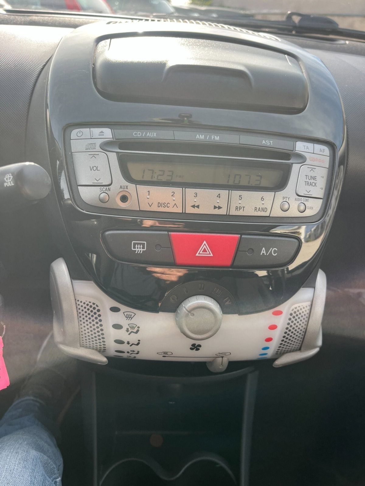 Toyota Aygo 1.0 12V VVT-i 5 porte Cool Soda Connect (15)