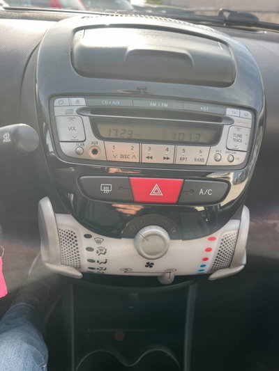 Toyota Aygo 1.0 12V VVT-i 5 porte Cool Soda Connect (15)