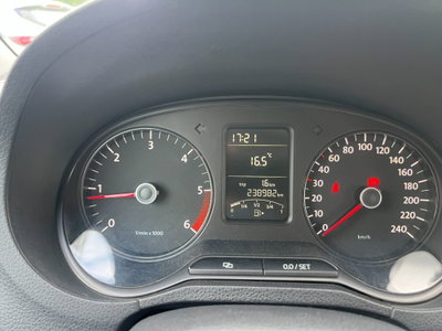 Volkswagen Polo 1.2 TDI DPF 5 p. Comfortline (13)