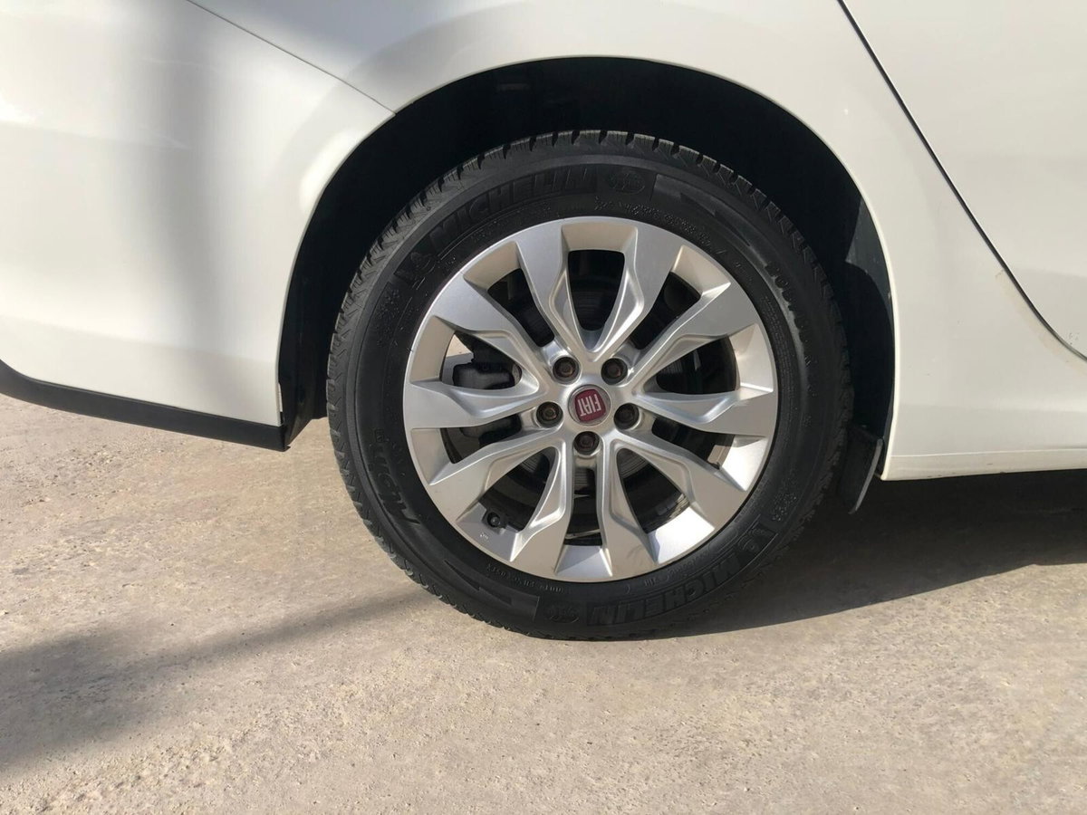 Fiat Tipo Station Wagon Tipo 1.6 Mjt S&S SW Lounge (16)