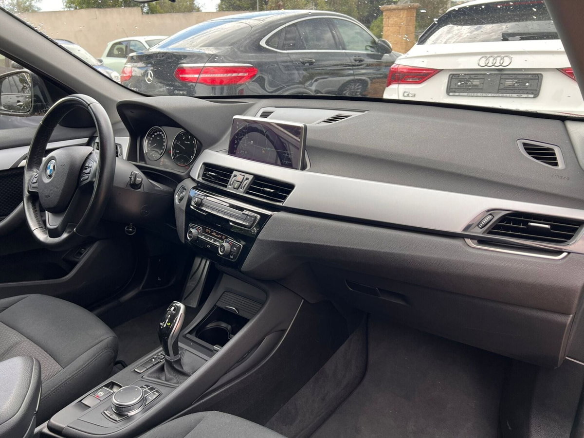 BMW X1 xDrive18d Business Advantage (11)