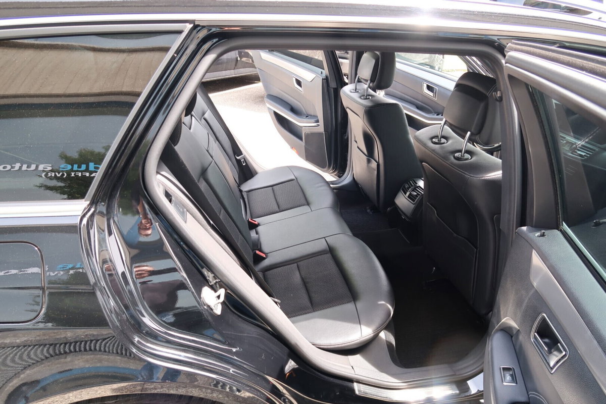 Mercedes-Benz Classe E Station Wagon 220 BlueTEC 4Matic Automatic Executive (12)