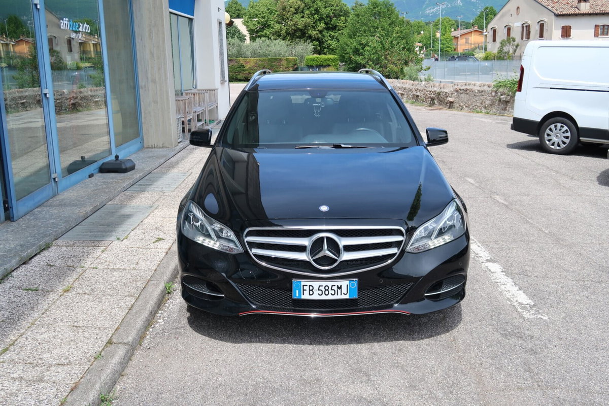 Mercedes-Benz Classe E Station Wagon 220 BlueTEC 4Matic Automatic Executive (3)