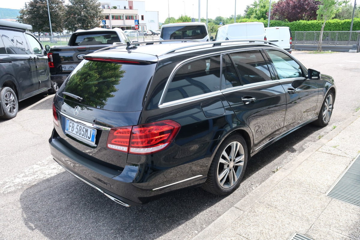 Mercedes-Benz Classe E Station Wagon 220 BlueTEC 4Matic Automatic Executive (5)