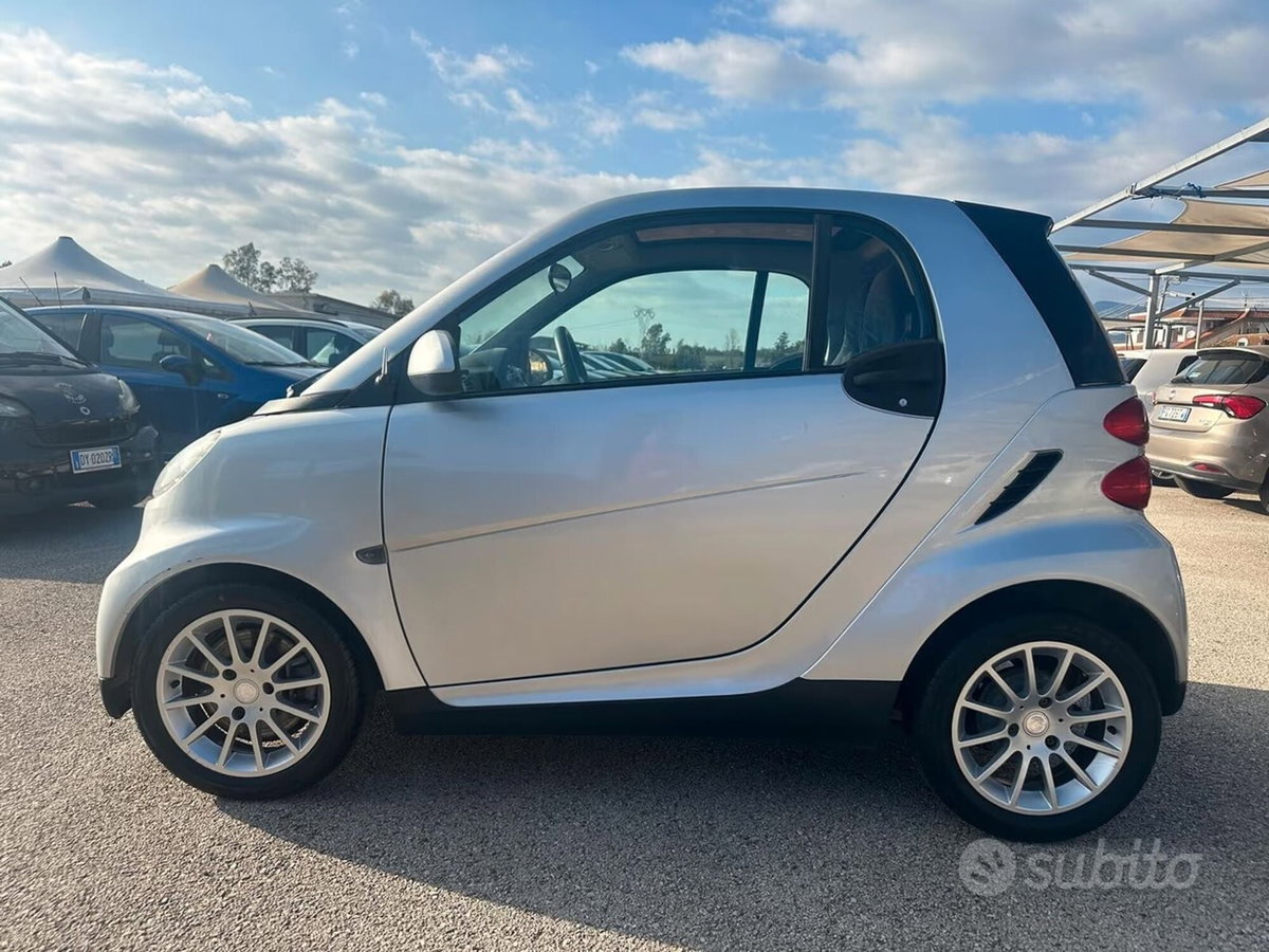 smart Fortwo 1000 52 kW MHD coupé pure (6)