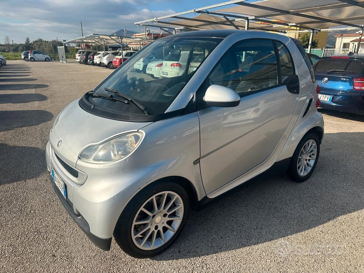 smart Fortwo 1000 52 kW MHD coupé pure (7)
