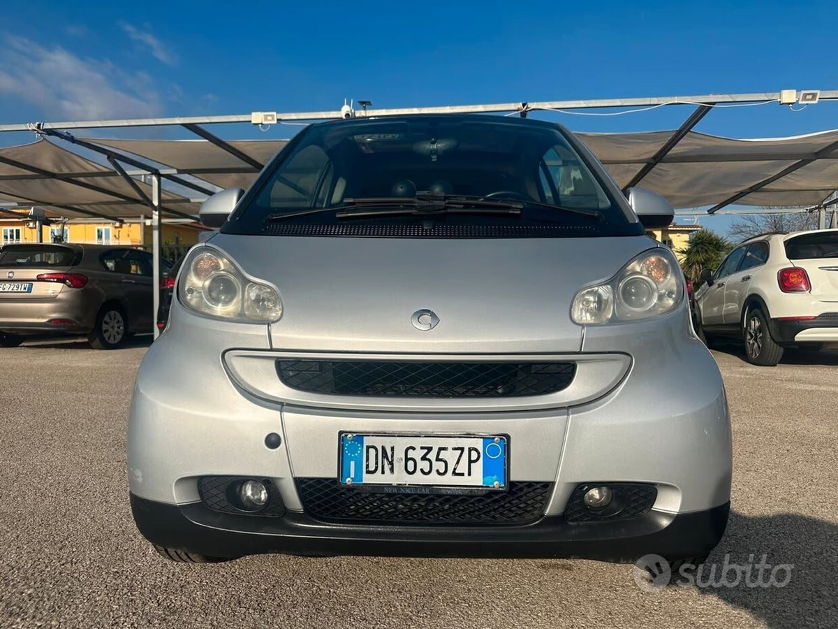 smart Fortwo 1000 52 kW MHD coupé pure (8)