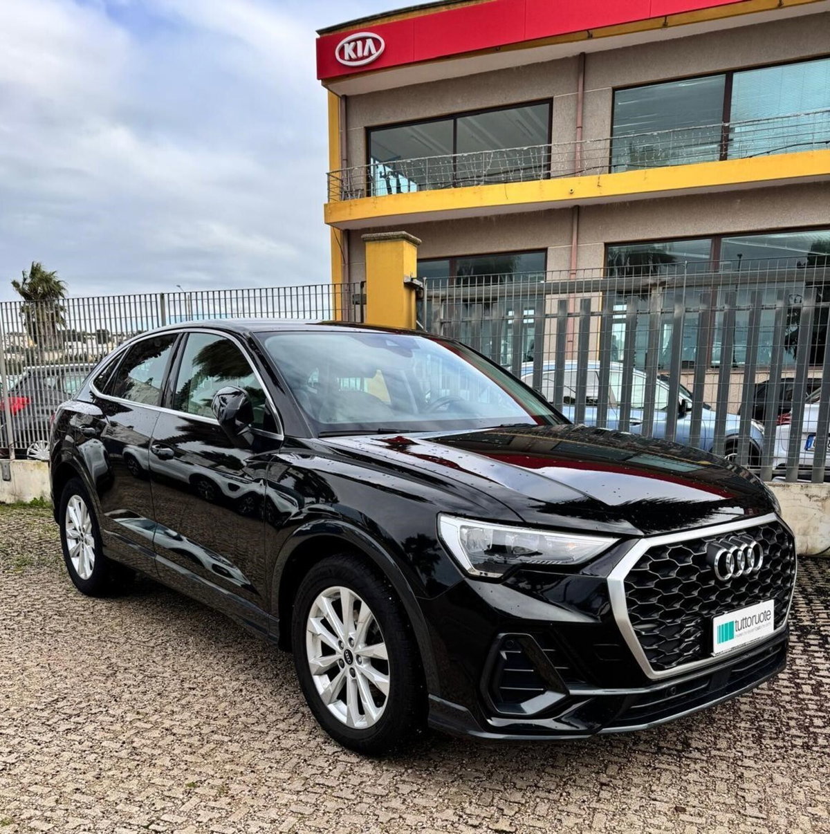 Audi Q3 35 TDI quattro S tronic Business Advanced