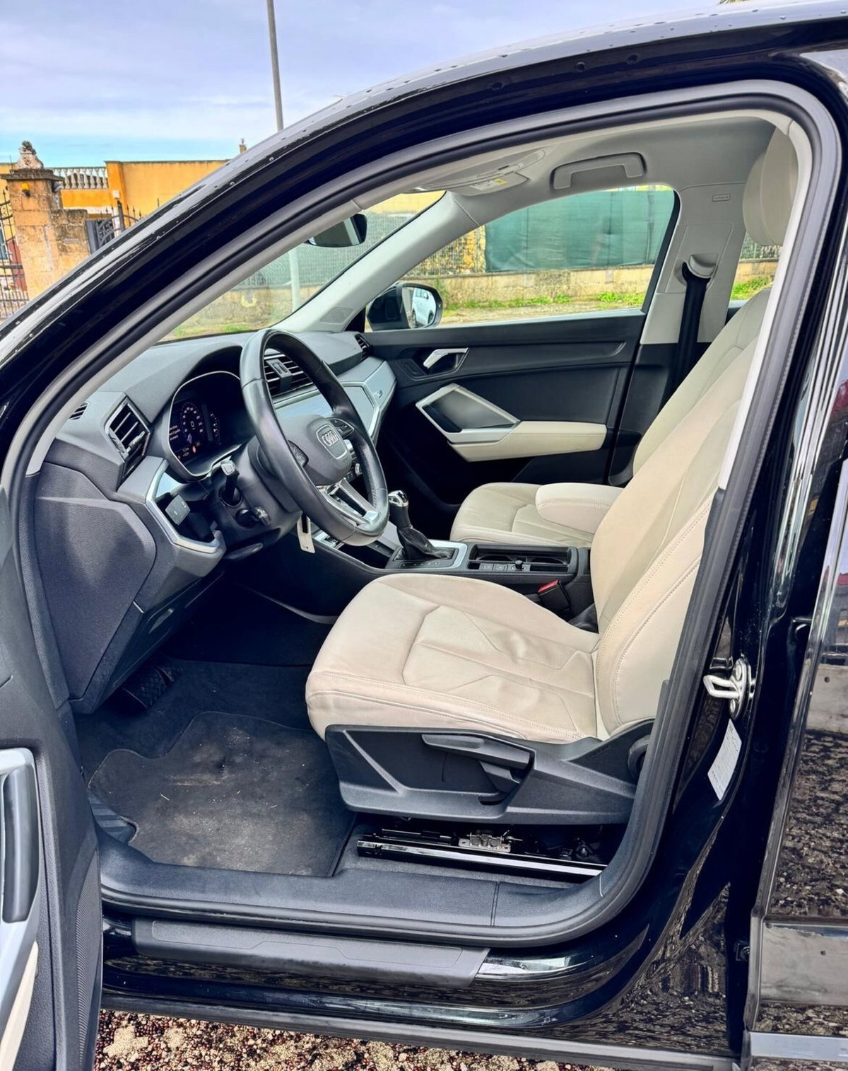 Audi Q3 35 TDI quattro S tronic Business Advanced (12)
