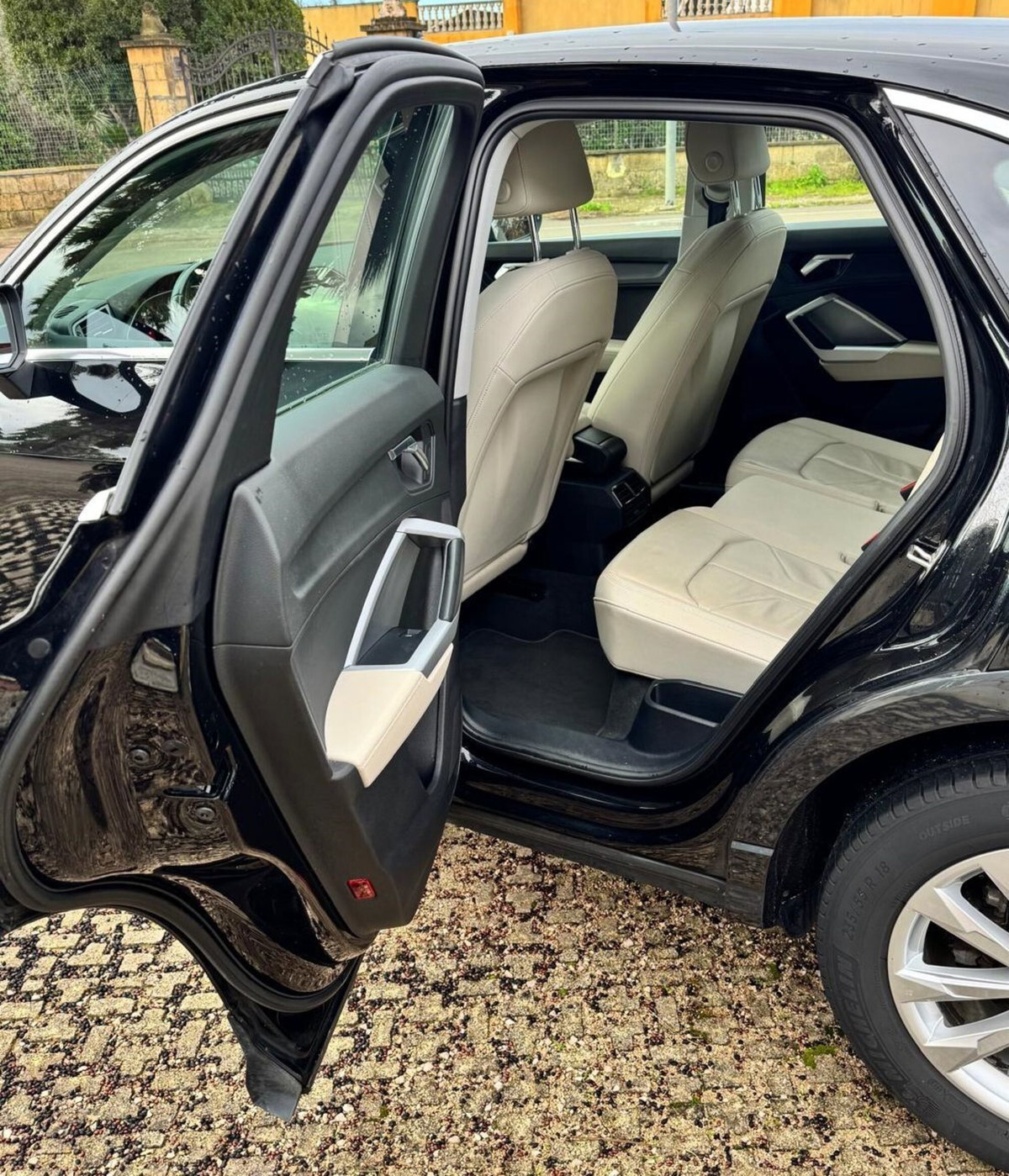Audi Q3 35 TDI quattro S tronic Business Advanced (13)