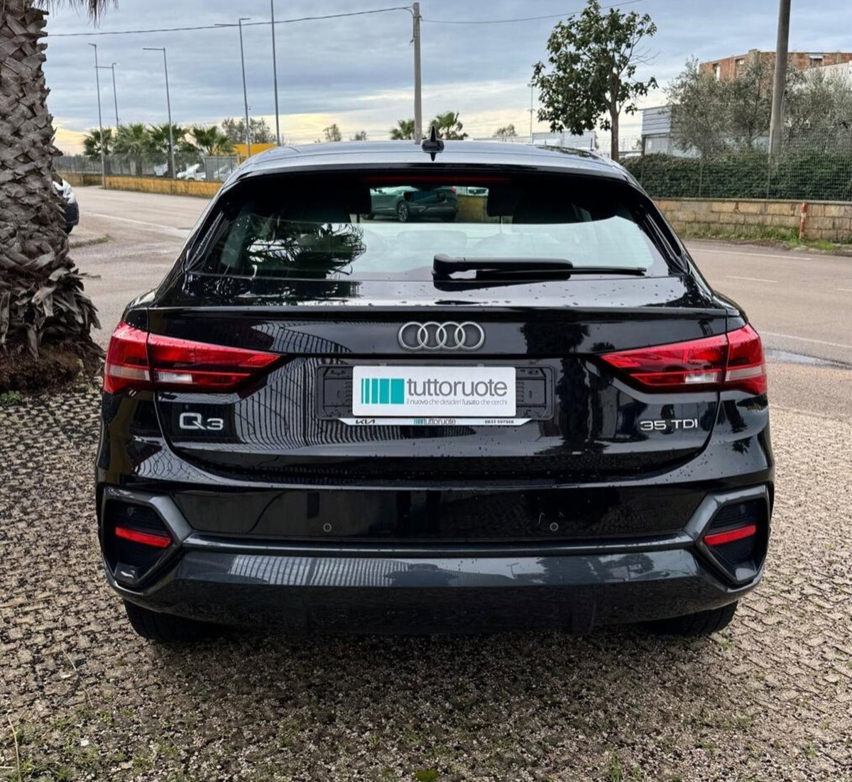 Audi Q3 35 TDI quattro S tronic Business Advanced (15)