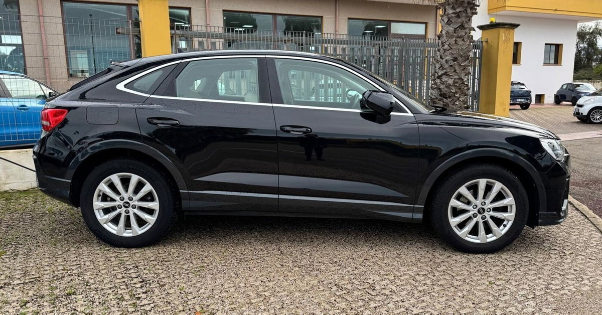 Audi Q3 35 TDI quattro S tronic Business Advanced (16)