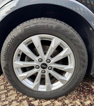 Audi Q3 35 TDI quattro S tronic Business Advanced (2)
