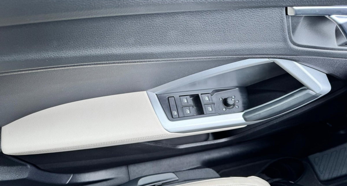 Audi Q3 35 TDI quattro S tronic Business Advanced (8)