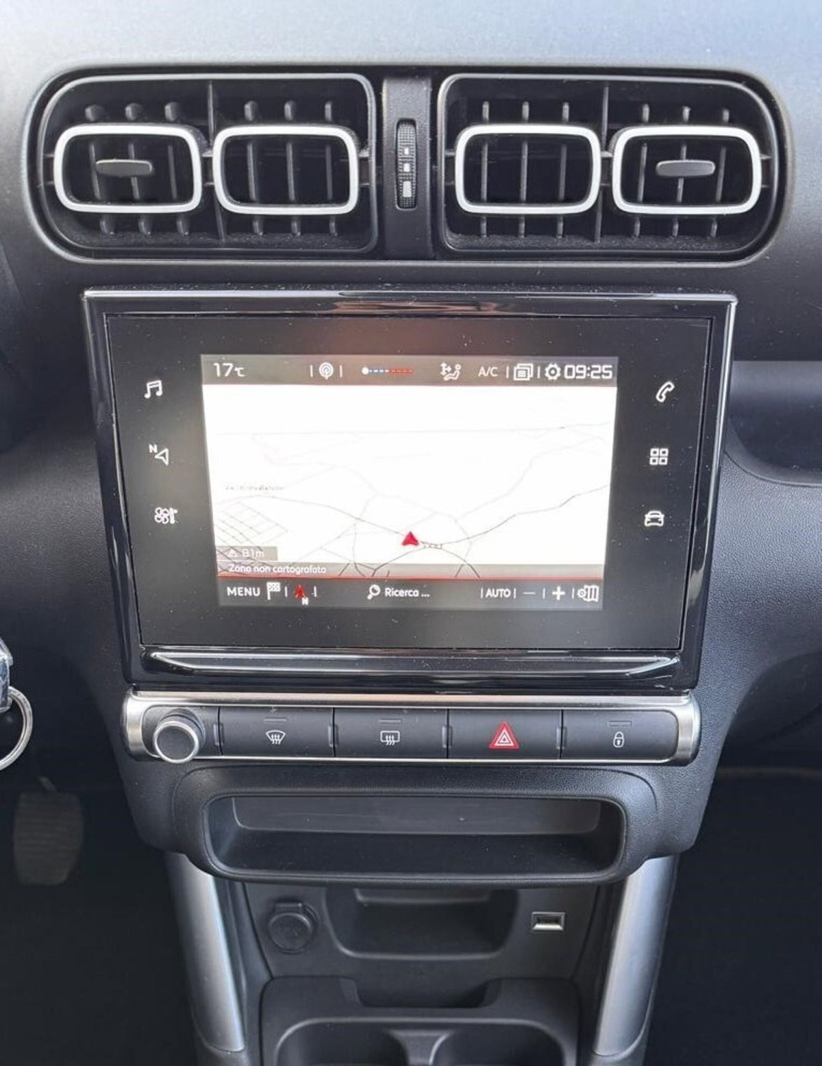 Citroen C3 Aircross BlueHDi 110 S&S Live (2)
