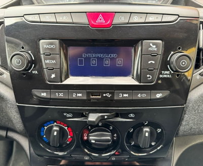 Lancia Ypsilon 1.0 FireFly 5 porte S&S Hybrid Ecochic Silver (2)