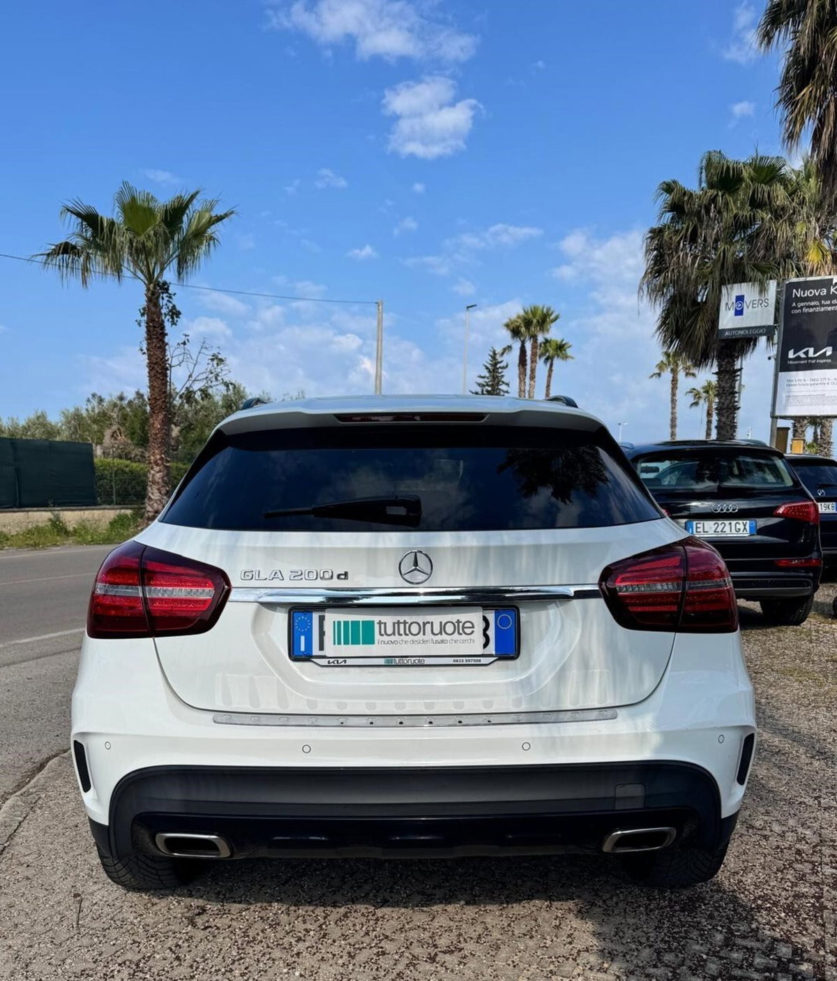 Mercedes-Benz GLA SUV 200 d Automatic Premium (5)