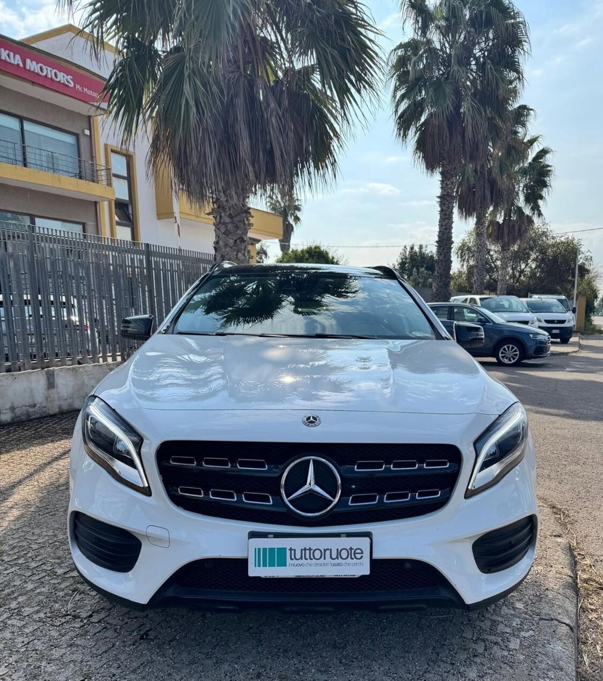 Mercedes-Benz GLA SUV 200 d Automatic Premium (7)