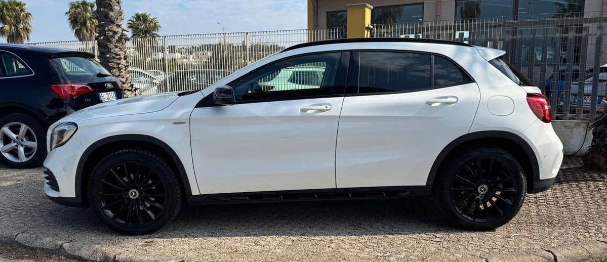 Mercedes-Benz GLA SUV 200 d Automatic Premium (8)
