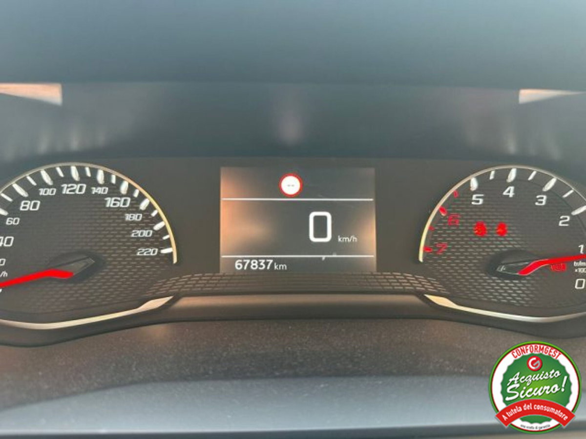 Peugeot 208 1.2 puretech Active s&s 75cv (6)