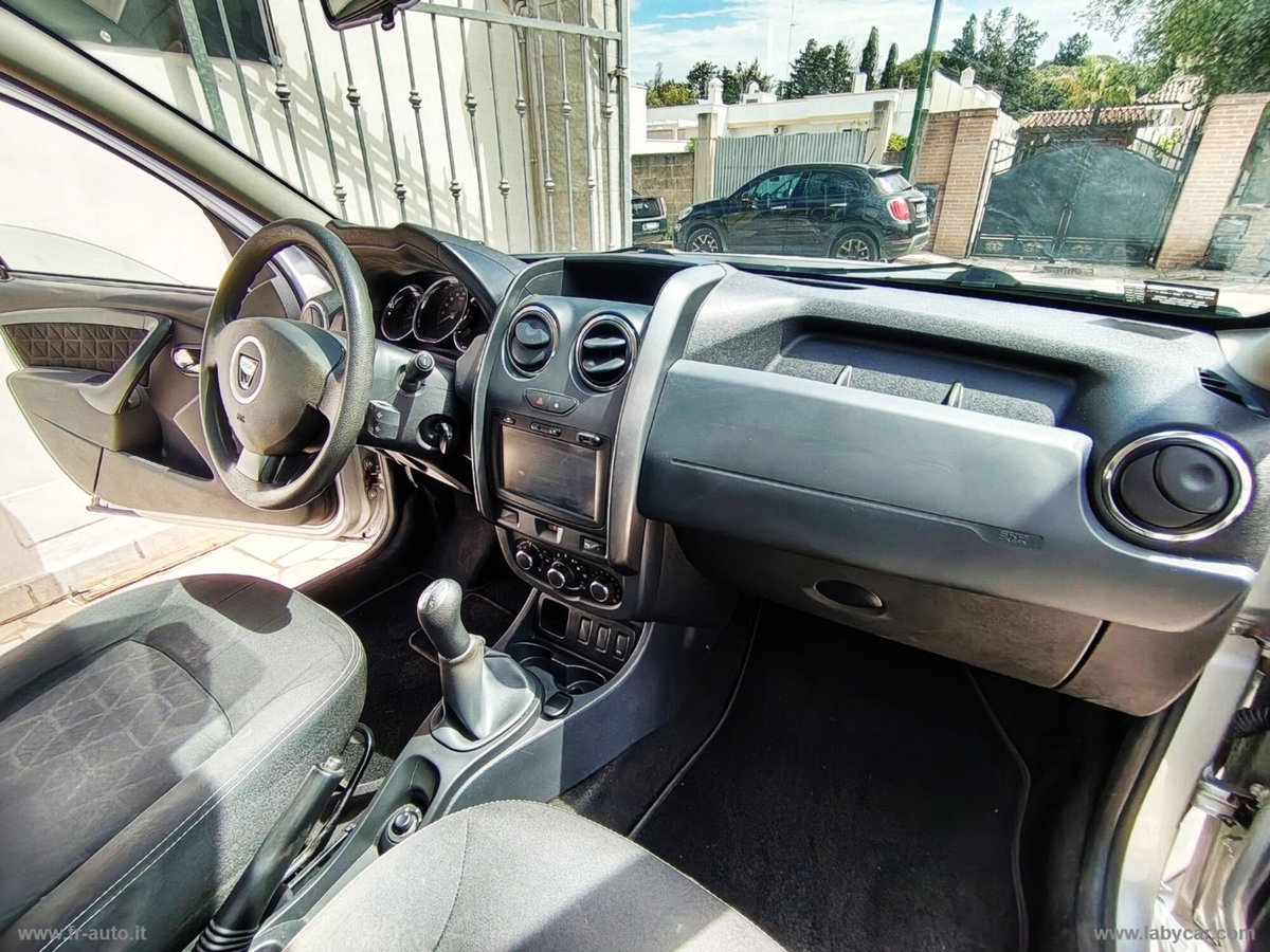 Dacia Duster 1.6 110CV 4x2 Lauréate (11)