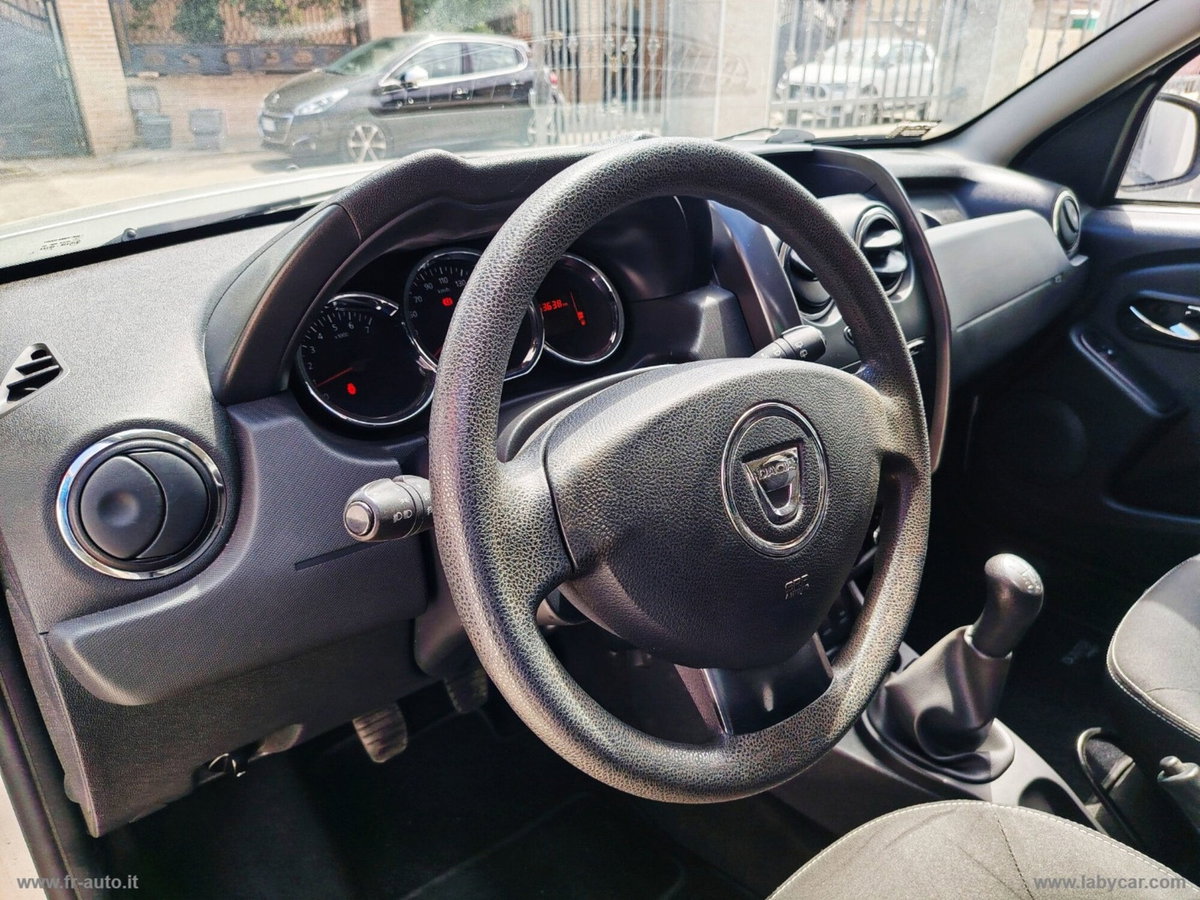 Dacia Duster 1.6 110CV 4x2 Lauréate (9)