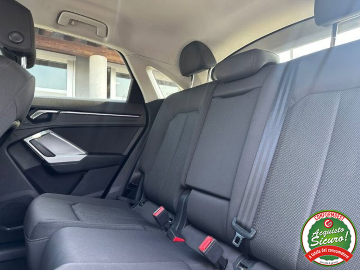 Audi Q3 Sportback 35 TDI quattro S tronic S line edition (12)