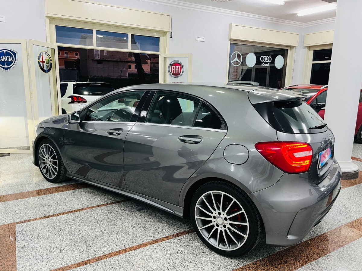 Mercedes-Benz Classe A 180 CDI Automatic Night Edition (6)