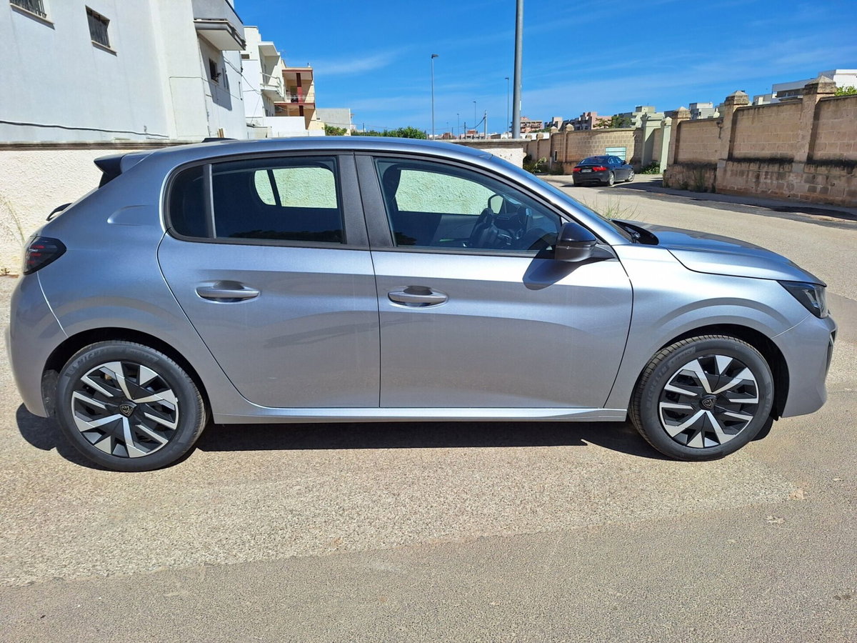Peugeot 208 1.2 turbo Style 100cv (15)