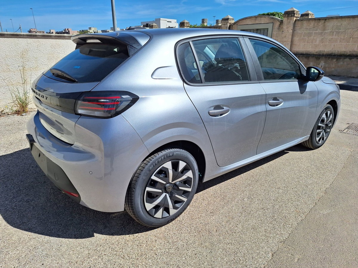 Peugeot 208 1.2 turbo Style 100cv (16)