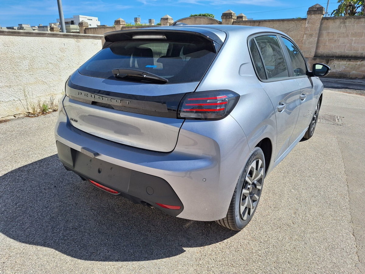 Peugeot 208 1.2 turbo Style 100cv (17)