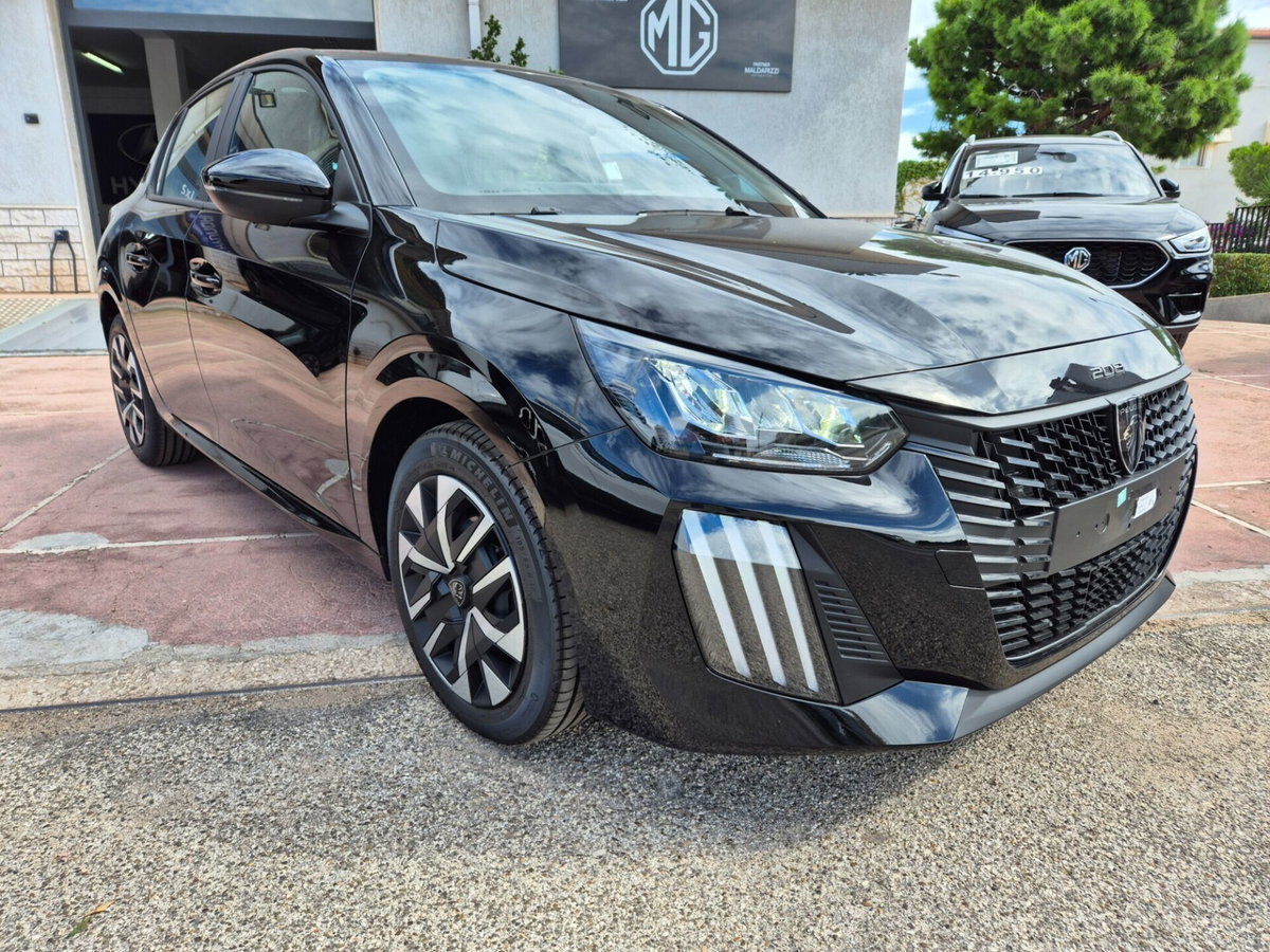 Peugeot 208 1.2 turbo Style 100cv (3)
