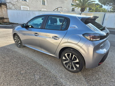 Peugeot 208 PureTech 100 Stop&Start 5 porte GT (14)