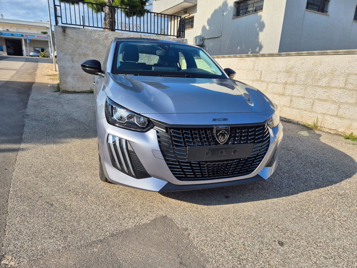 Peugeot 208 PureTech 100 Stop&Start 5 porte GT (4)