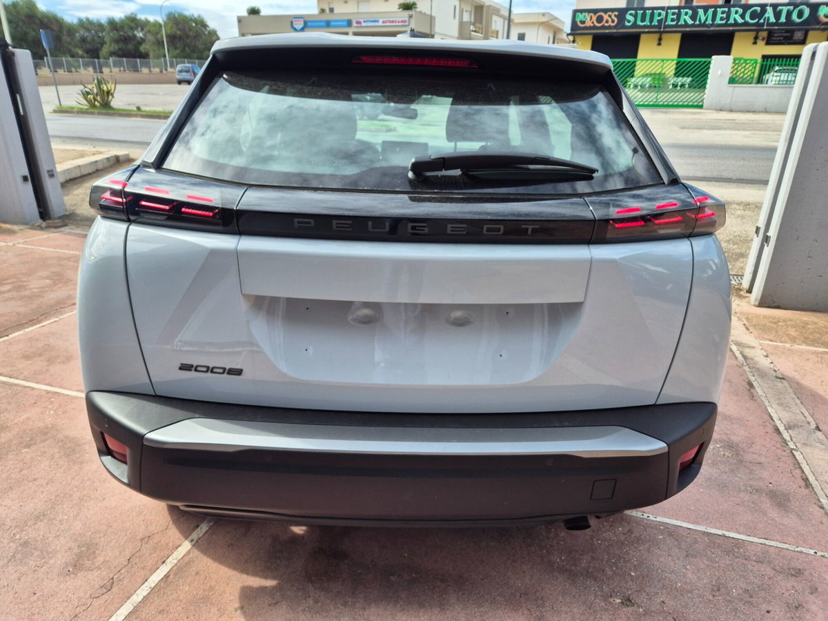 Peugeot 2008 1.2 turbo Style 100cv (12)