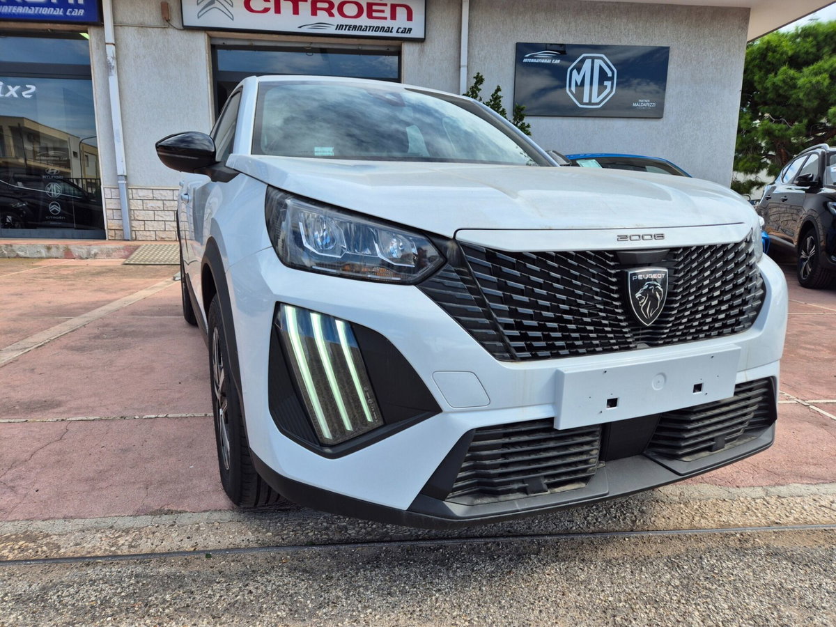 Peugeot 2008 1.2 turbo Style 100cv (17)