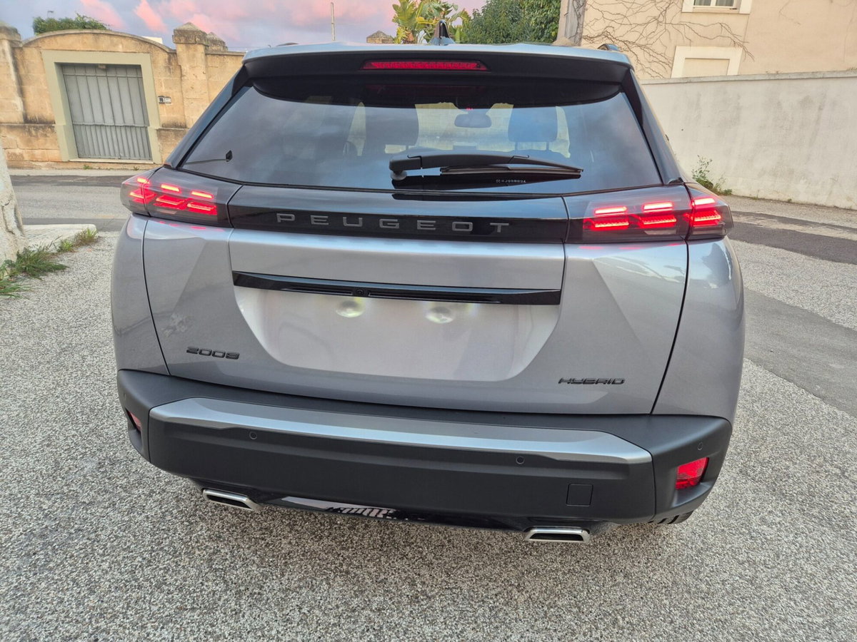 Peugeot 2008 1.2 hybrid Style 110cv e-dcs6 (3)