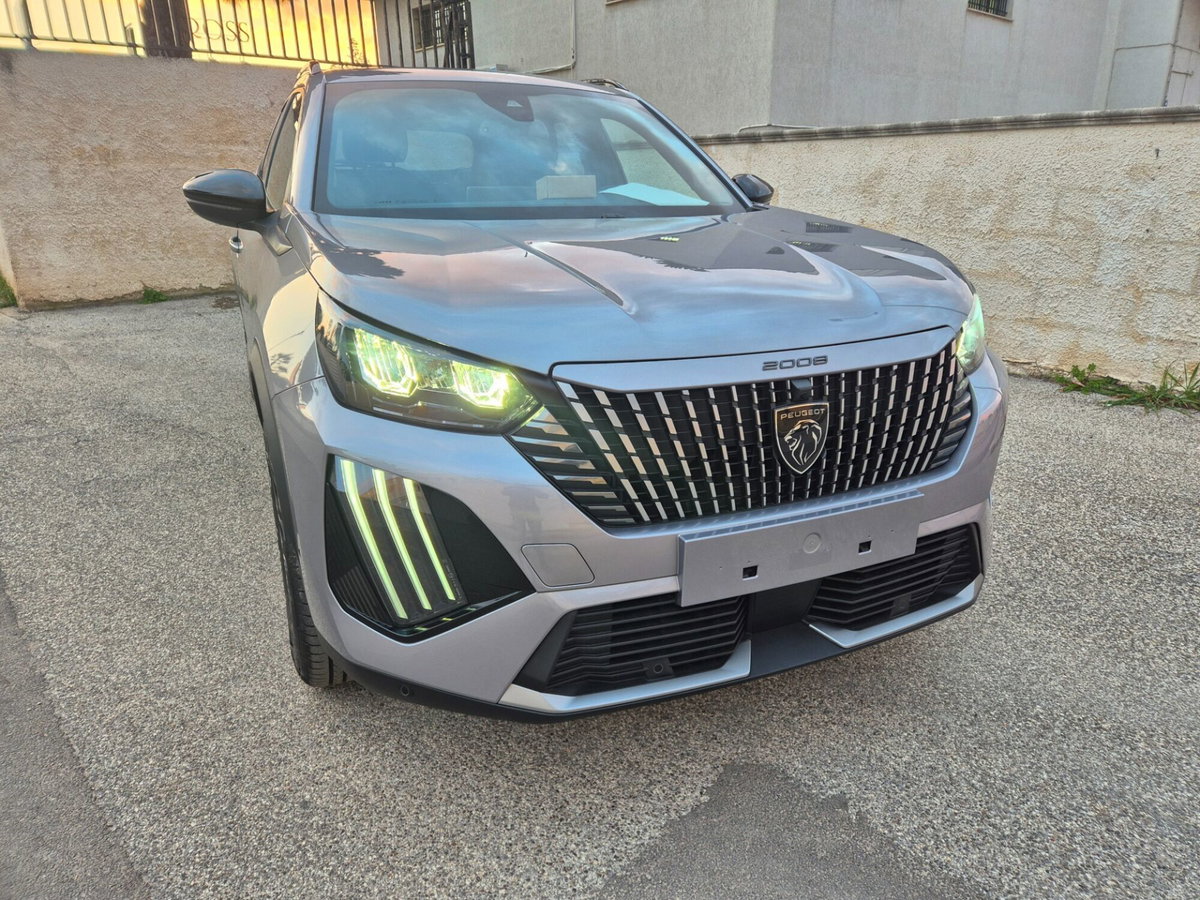 Peugeot 2008 1.2 hybrid Style 110cv e-dcs6 (6)